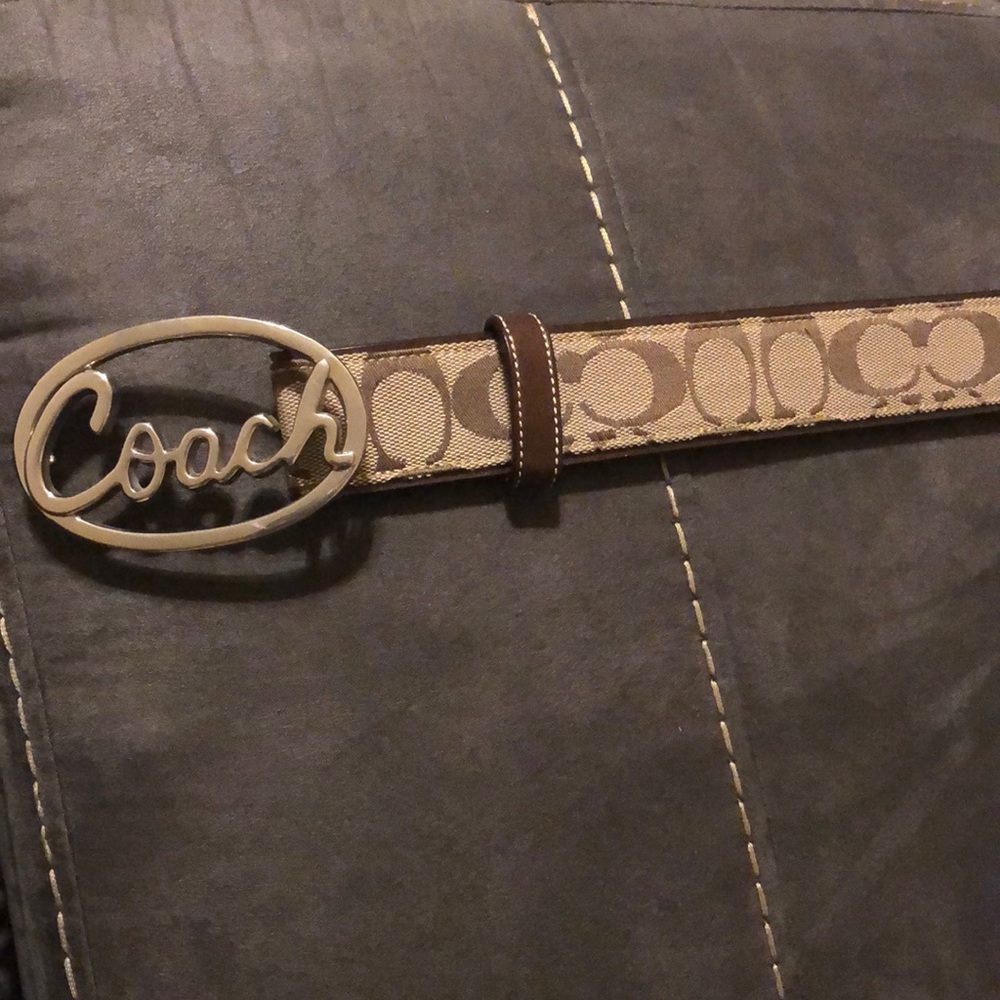 Signature buckle Coach belt size M